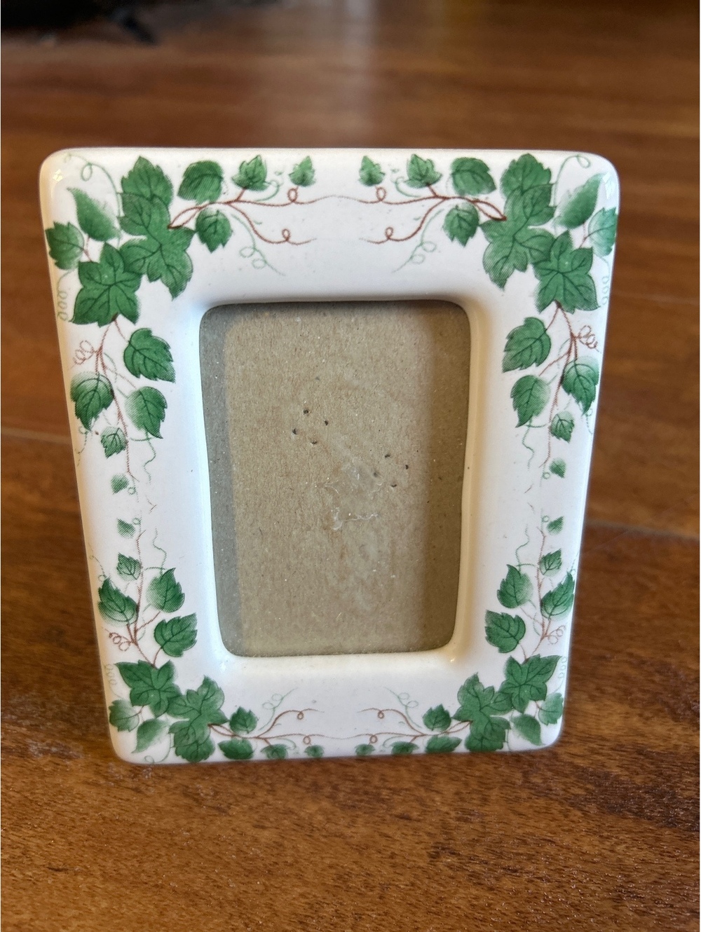 Dennis East Ceramic Photo Frame with Green Leaf Vine Design
